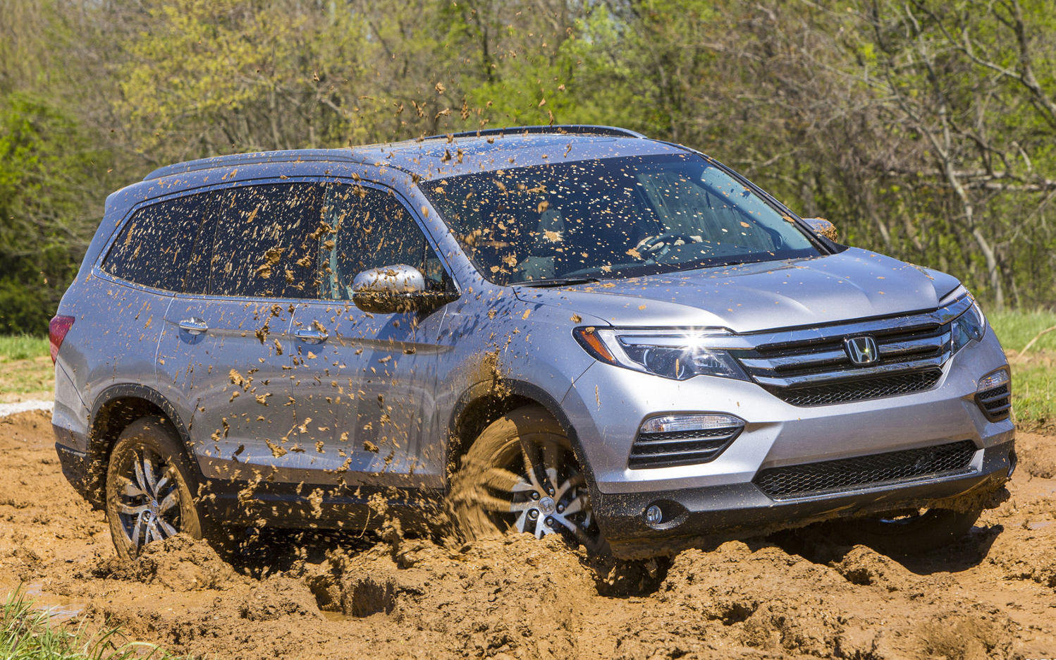 Comparison Honda Pilot EXL 2017 vs Jeep Grand Cherokee Trailhawk